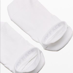 Lululemon Speed Tab Socks (2 Pair)